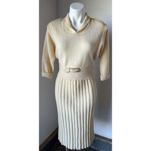 Vintage Lofties Small 100% Wool Sweater Set With Belt